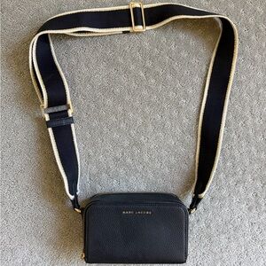 Marc Jacobs Black Crossbody Bag Style# H175L01PF22